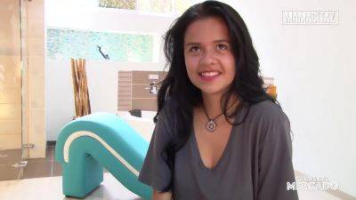 Selena Gomez - Latina Teen Is Seduced And Fucked - upornia.com