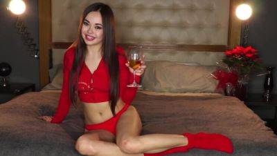 Li Moon's Christmas Joy - xxxfiles.com