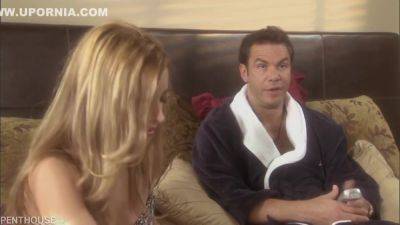 Lindsey Meadow - The Petite Hottie Shows Her Appreciation - upornia.com