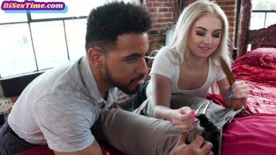 Bisex partners fuck big booty bitch in threesome fuck - txxx.com