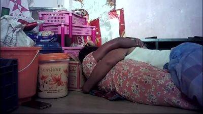 Indian Hot Wife Kissing Ass Bb - desi-porntube.com - India