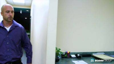 Minka's Mega-Boobs Office Sex - hotmovs.com