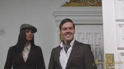 Pearl Necklace - Holly Gets Trapped - upornia.com