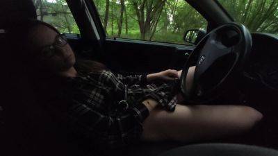 Having fun in my BF's car - hclips.com