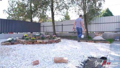 Shoves His Penis Into Arwens Mouth - hotmovs.com