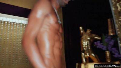 Lia Lin - Lia Lin Lia Searches And Finds Her First Bbc - videooxxx.com