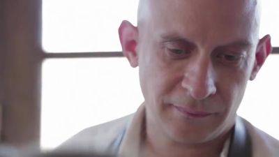 Big-eyed Glamour Young Wife Interracial - videooxxx.com