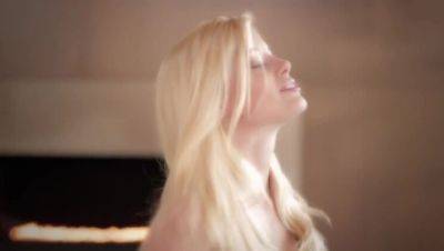 Blonde Charlotte's Solo Sunshine - porntry.com