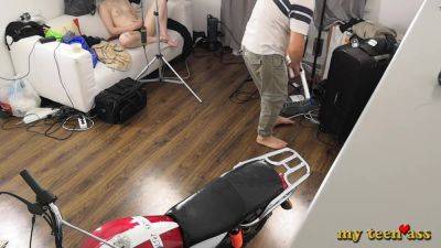 Cute Girl Shoots Porn For The First Time (part 1) - upornia.com