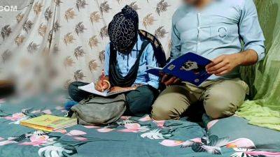 Desi India - Desi Indian Jawan Ladki Ko Boyfriend Ne Padhne Ke Bahane Chod Diya - hclips.com - India