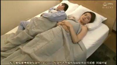 00718,A woman in serious agony - txxx.com