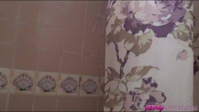 Yeah stepsis, let me feel your pussy again - txxx.com