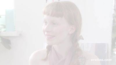 Hot Lesbians Learn How To Squirt - hclips.com