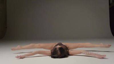 Lesbian Lovers Julietta & Magdalena: Behind the Scenes - veryfreeporn.com