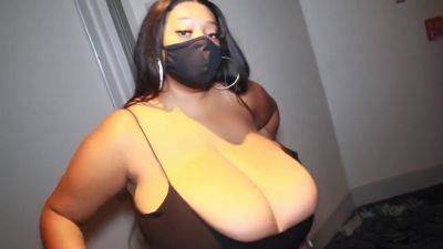 Theboobyuniversity Sucking Goddess Diors Massive Tits - upornia.com