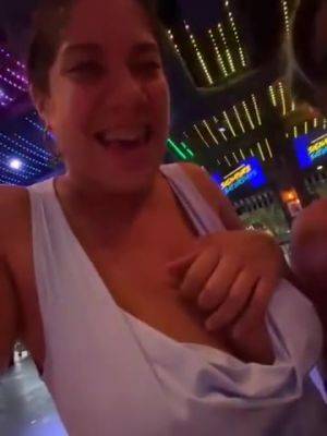 Camgirls Dont Care - upornia.com