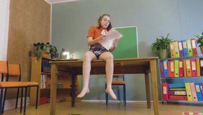 Blonde Casey - Intense Study Session - veryfreeporn.com