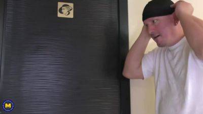 Mature housewife Ilana with a lustful facial - Pissing included - porntry.com