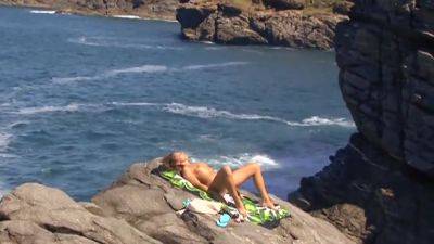 Sie Bekommt Zwei Grosse Schwanze Zu Spuren - Outdoor 12 Min - upornia.com