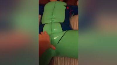 Slut Being Felt Up - hclips.com