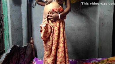 Desi India - Desi Indian Bengil Bhabhi Bengali Sister-in-law Chudi. Besngali Sexy Boudi - hclips.com - India