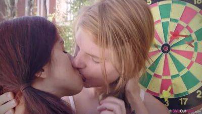 Sonia & Zelder: Darts Domination - xxxfiles.com