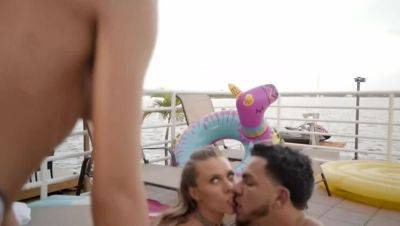 Khloe Kapri - Anya Olsen - Anya Olsen & Khloe Kapri: Bikini Babe Threesome / 12.24.2018 - porntry.com