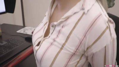 Shaye Cole: Send Nudes with Big Tits - porntry.com