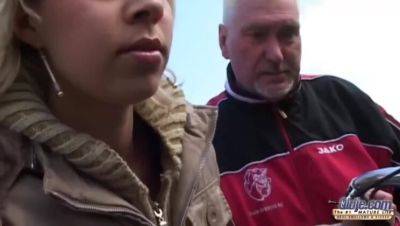 Impudent Teen - Kelly S' Cumshot - veryfreeporn.com