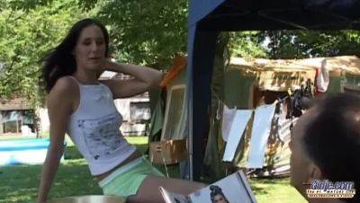 Maddie & Erick: Outdoor Romp - veryfreeporn.com