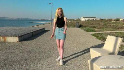 Charlotte, 19: Art School Coed & Anal Fan - porntry.com