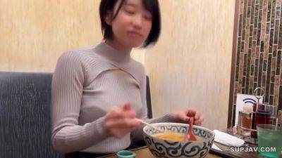 Too Cute Ramen Shop Clerk Please Put It Inside When - upornia.com - Japan