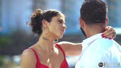 Jessica Lys - Horny Threesome - upornia.com