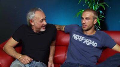 The Insatiable Bitch Wants Both A Cock And A Pussy - upornia.com