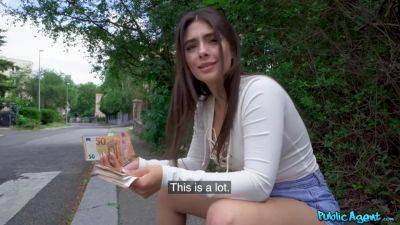 Spic Juicy Babe Has Got A Sex Adventure - upornia.com