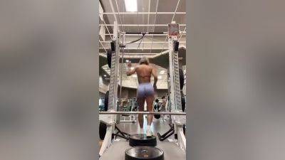 Ray Wells In Sexy Tiktok Model Workout - hclips.com