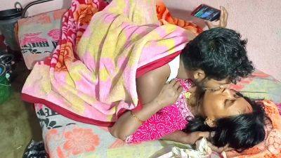 Khatmal Per Chudai Biwi Ke Sathmaje Se Choda - hclips.com