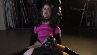 Superheroine Nasty - videooxxx.com