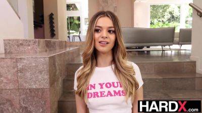 Gorgeous Molly Little 1st Blowbang - HardX - hotmovs.com