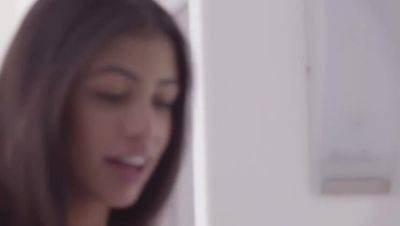 Veronica Rodriguez - Veronica Rodriguez: An Unforgettable Creampie Experience - veryfreeporn.com