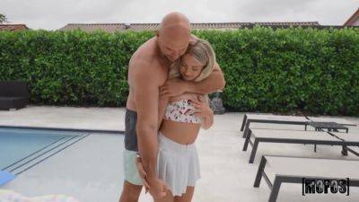 Emma Bugg In Alluring Wonderful Sex Movie - upornia.com