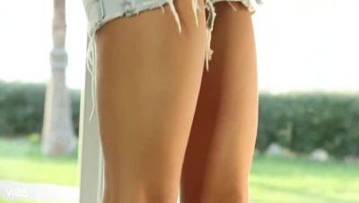 Lesbian Lucy's Solo Siesta - xxxfiles.com