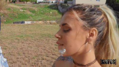 Outdoor Prank Featuring Buxom Blonde Shaynna Lover - xxxfiles.com