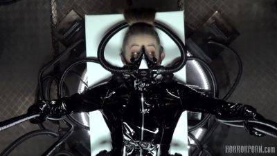 Latex Fetish Master / Extreme Horror Porn - veryfreeporn.com