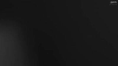 加山なつこ 家の中では全裸で過ごす義理の母 - txxx.com - Japan