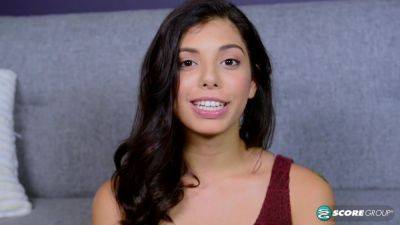 Damn, Gina! - hotmovs.com