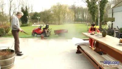 Brunette Asston: Stay Away! while Vicky Goes Down - xxxfiles.com