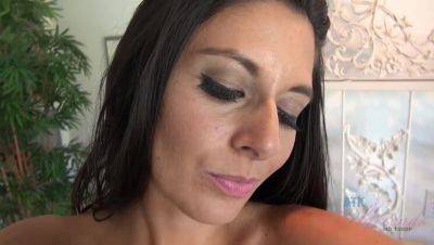 Nikki Daniels - Nikki Daniels' X-Rated Encounter: Part 3 - veryfreeporn.com