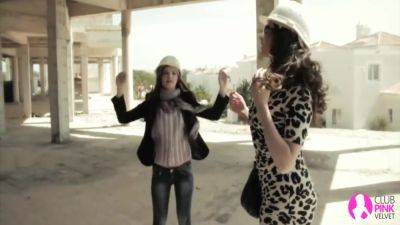 Sealing The Deal Hd 6 Min - Viv Thomas - upornia.com