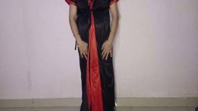 Nokrani Ne Nude Dance Kiya Gar Me Koi Nhi Thaa - upornia.com